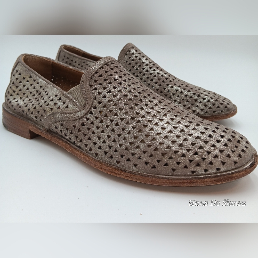 H.S. Trask Womens Ali Perforated Loafers Metallic Almond Toe Slip On Loafers